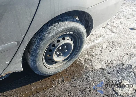 2004 Toyota Corolla Le z USA, uszkodzony, nr VIN 2T1BR32E84C181854